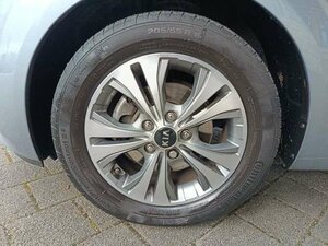 Kia VENGA 1.6 AT6 PLATINUM |Navi|GSD|RFK 45.234 km 16.460 &euro; Höhenkirchen-Siegertsbrun 85635