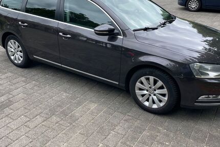 VW Passat 196.607 km 6.650 € Kiel 24159