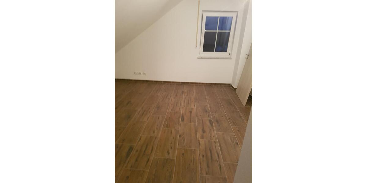 Dreifamilienhaus: Rechtes Haus mit je 125m² Wohnfläche und Garten 6 zimmer