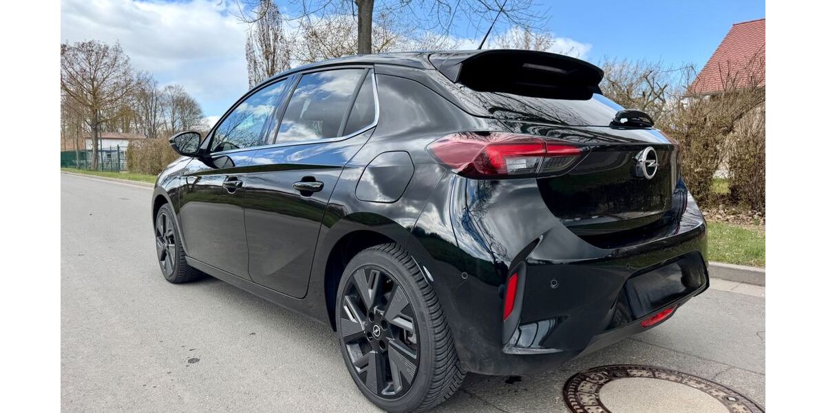 Opel Corsa 32.000 km 15.900 &euro; Seega 99707