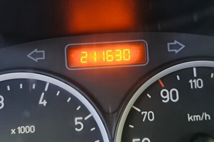 Peugeot 206 211.630 km 1.500 € Homburg 66424