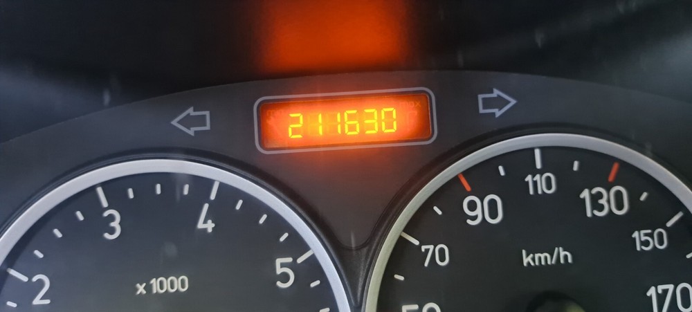 Peugeot 206 211.630 km 1.500 &euro; Homburg 66424