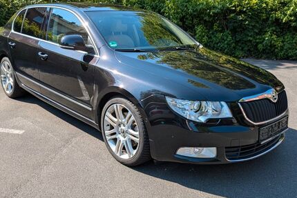 Skoda Superb 108.650 km 7.900 &euro; Wilhelmshaven 26386