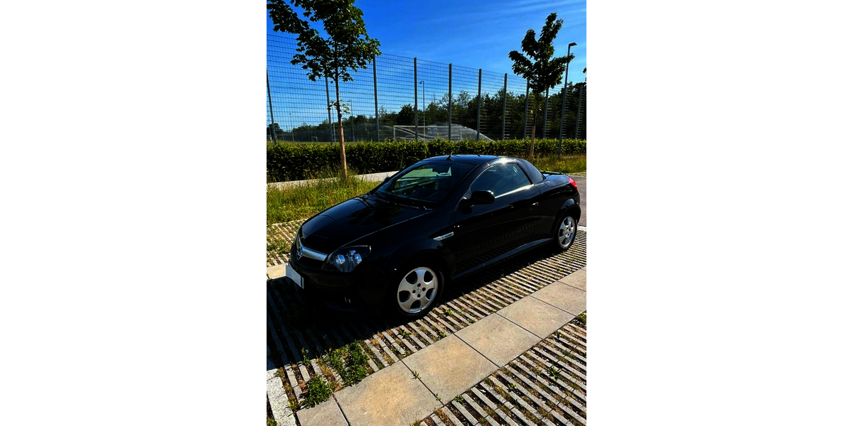 Opel Tigra 124.000 km 1.375 &euro; Fürstenfeldbruck 82256