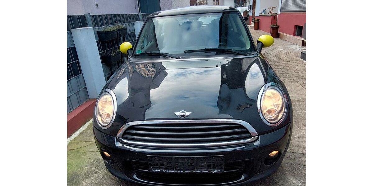 Mini ONE 185.740 km 4.700 &euro; Durmersheim 76448