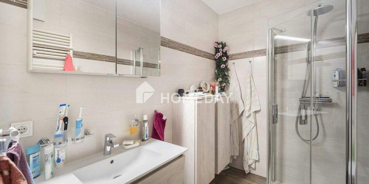 Etagenwohnung Freiberg - 3 Zimmer, 69 m&sup2;, 139.500&euro; | Angebot:25898494