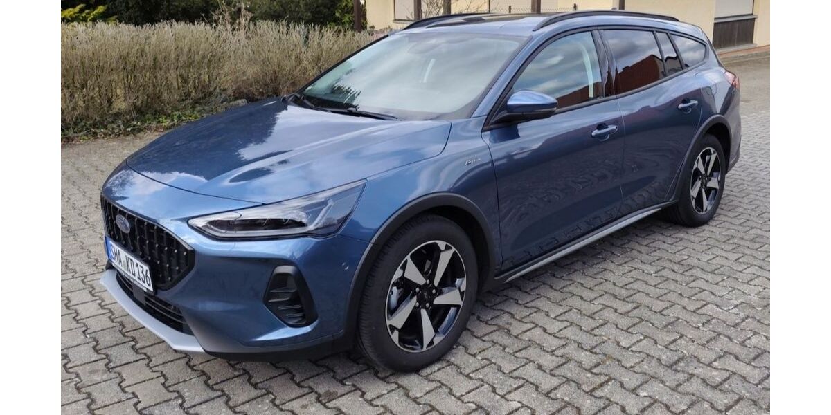 Ford Focus 21.800 km 25.990 &euro; Mainhardt 74535