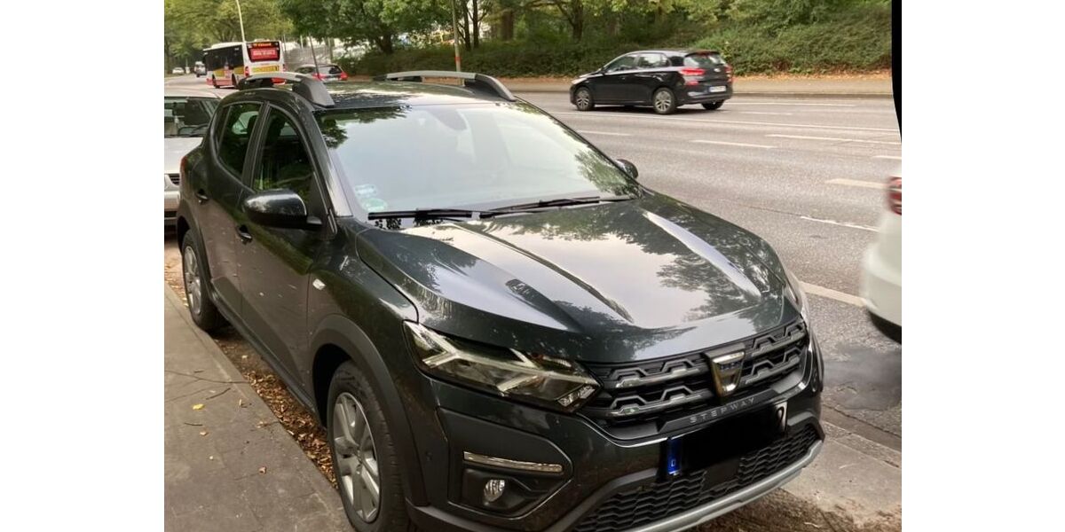 Dacia Sandero 80.000 km 13.000 &euro; Hamburg 22419
