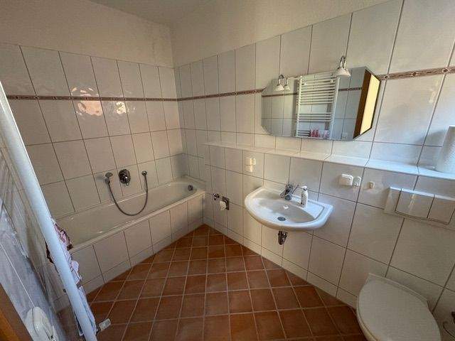Etagenwohnung Stralsund Kniepervorstadt - 2 Zimmer, 81 m&sup2;, 950&euro; | Angebot:25644417