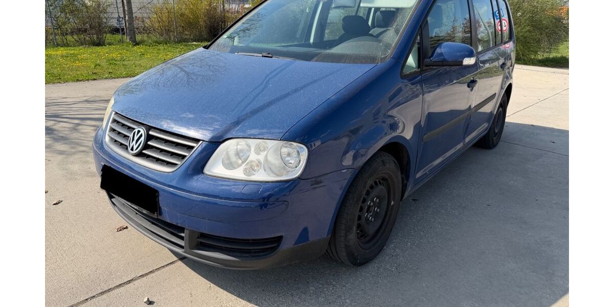 VW Touran 203.600 km 1.450 &euro; Fürstenfedbruck 82256