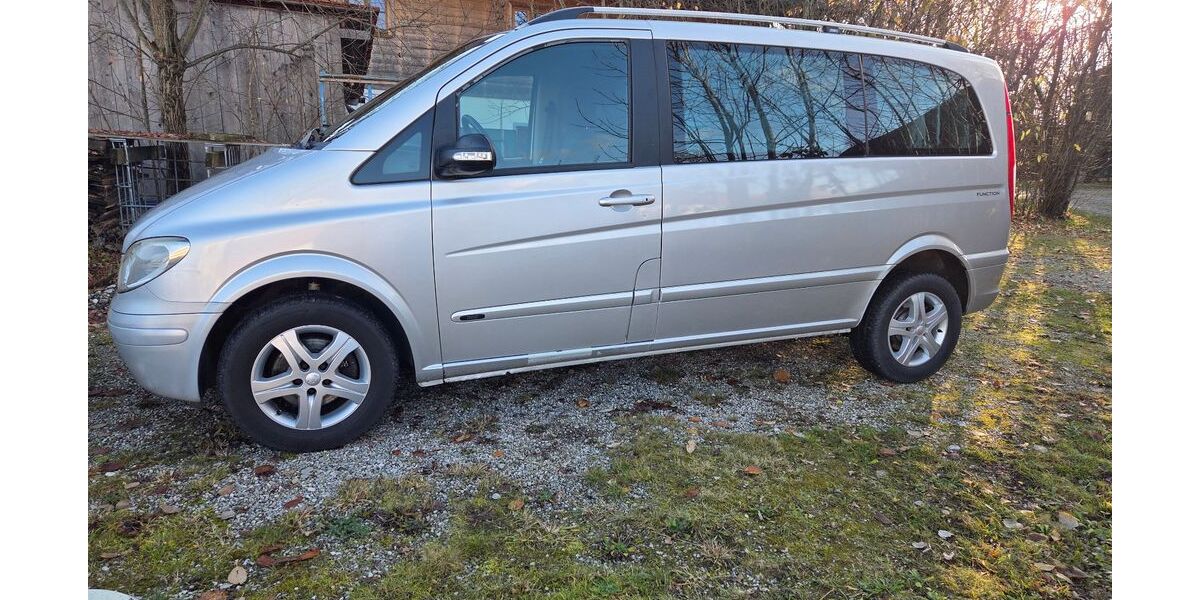 Mercedes-Benz Viano 128.000 km 12.400 &euro; Sauerlach 82054