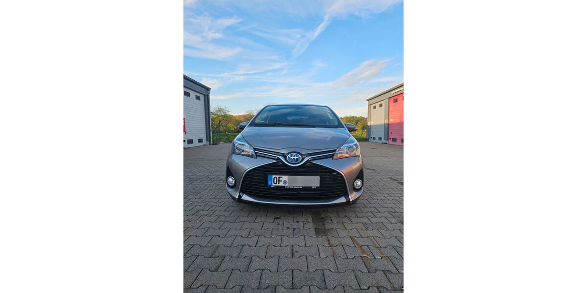 Toyota Yaris 60.800 km 10.999 &euro; Offenbach am Main 63073