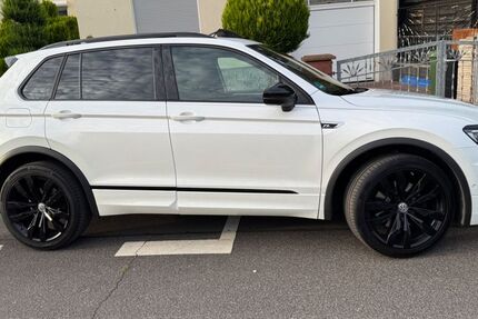 VW Tiguan 97.000 km 22.900 &euro; Bonn 53117