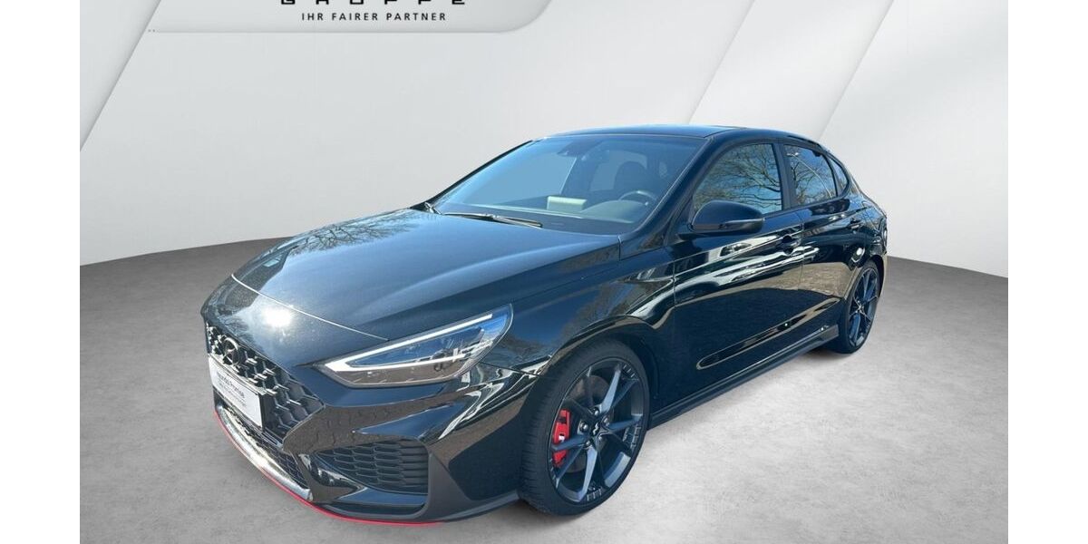 Hyundai i30 10.665 km 32.990 &euro; Bremen 28359