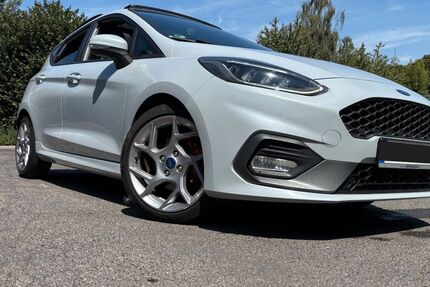 Ford Fiesta 86.000 km 16.600 &euro; Herzogenrath 52134