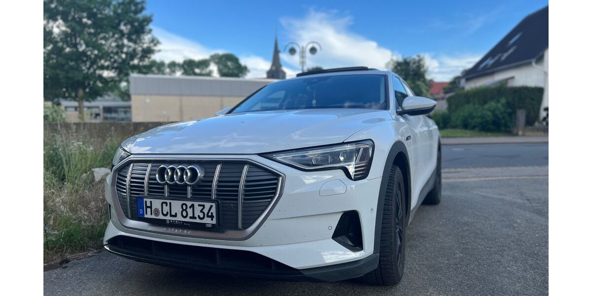 Audi e-tron 90.800 km 25.300 &euro; Lehrte 31275