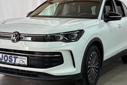 VW Tiguan 13.040 km 39.950 &euro; Arnsberg 59823