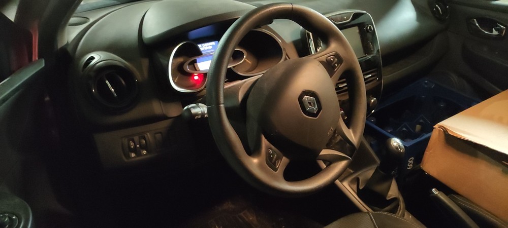 Renault Clio 197.067 km 2.700 &euro; Wesseling 50389