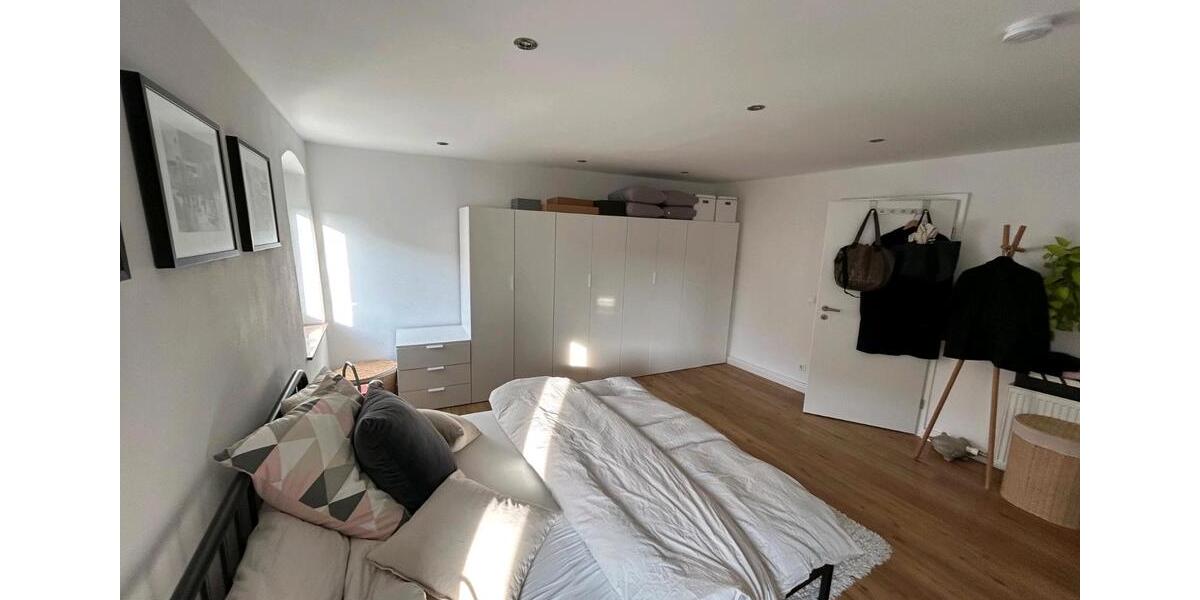 Einfamilienhaus Lappersdorf - 5 Zimmer, 210 m&sup2;, 2.190&euro; | Angebot:24808313