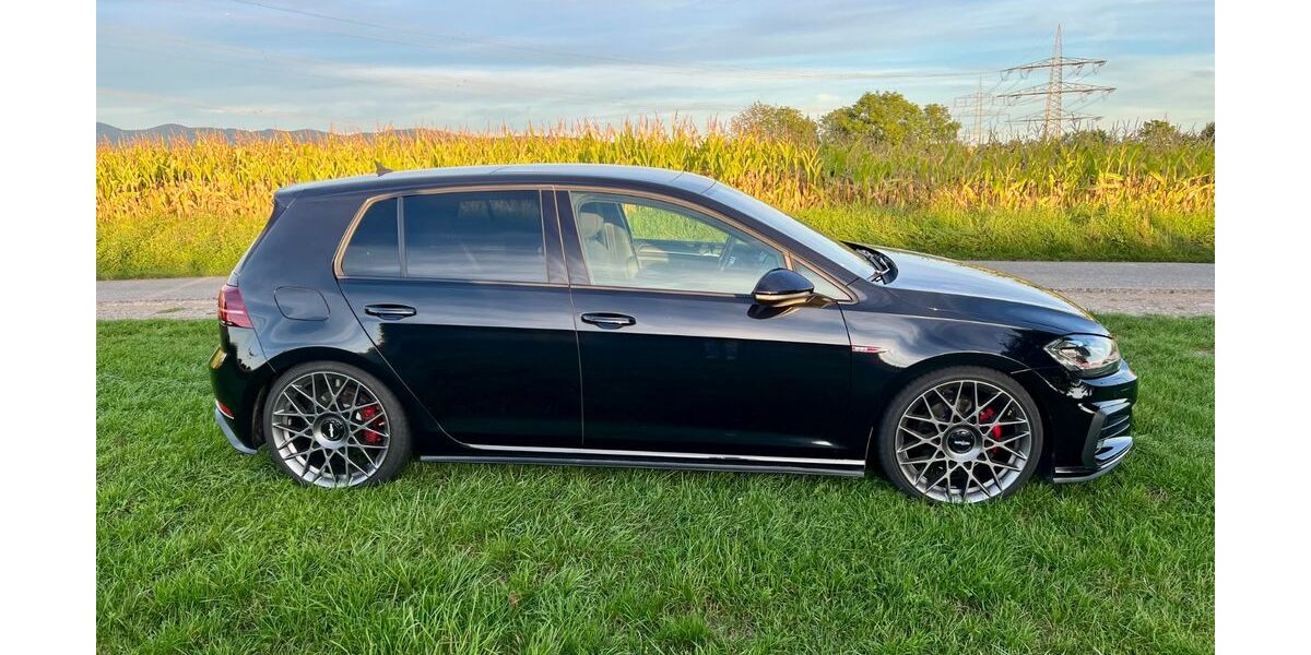 VW Golf 81.700 km 21.600 &euro; Bad Bellingen 79415