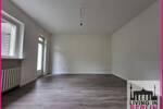 Frisch renovierte Familien-Wohnung im Grünen!