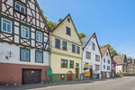 Saniertes Reihenmittelhaus am Rhein. Perfekt als Ferienimmobilie geeignet - Einfamilienhaus Niederheimbach | Angebot:27230165