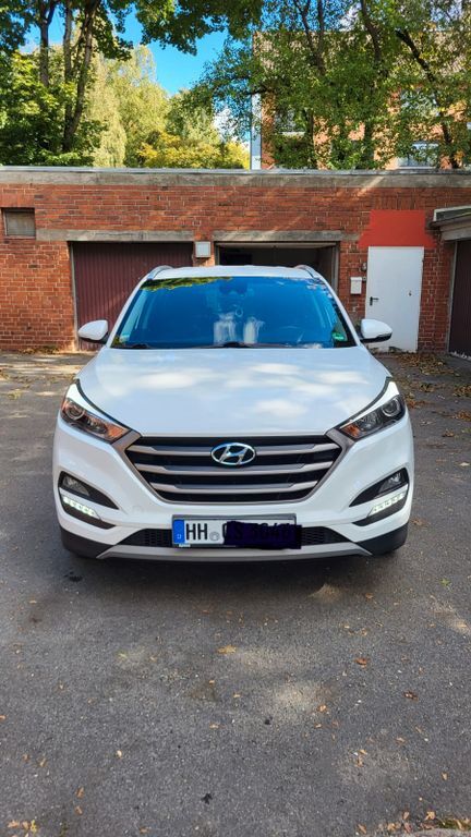 Hyundai TUCSON 100.700 km 13.500 € Hamburg 22309