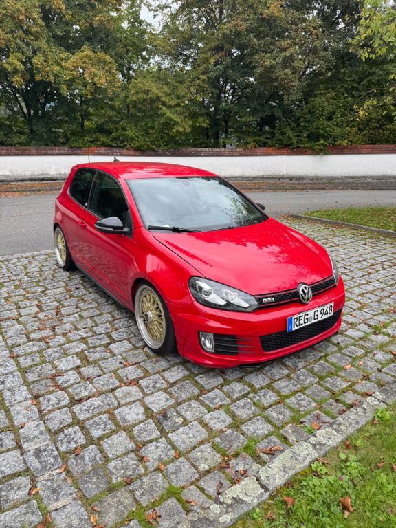 VW Golf 135.000 km 8.590 € Viechtach 94234
