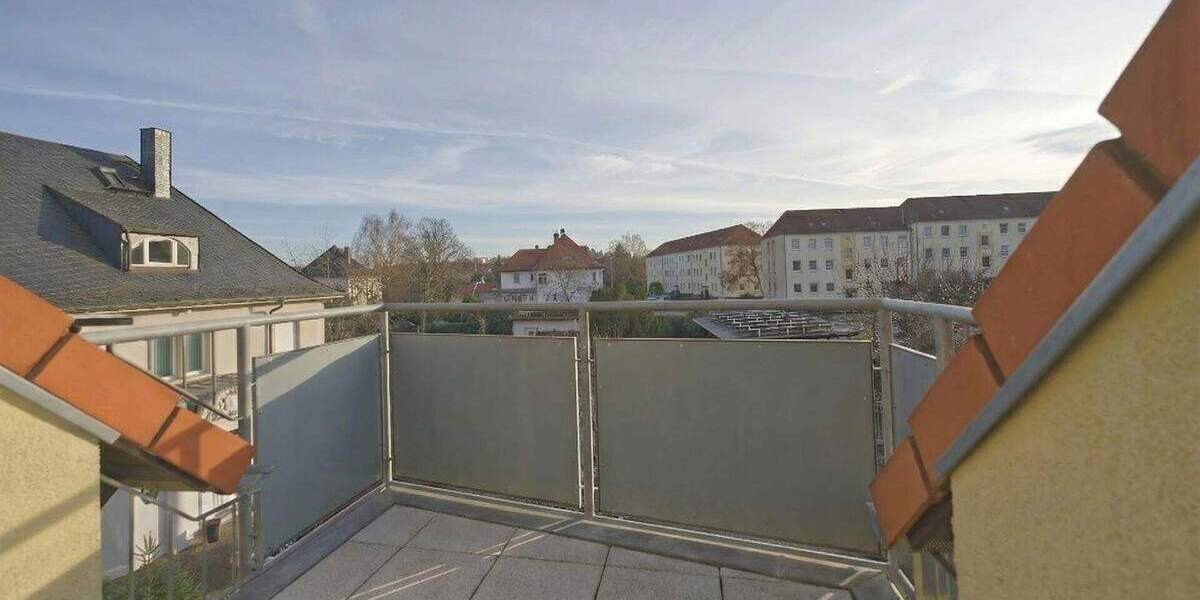 Das eigene Nest - Maisonette-Wohnung mit Sonnenbalkon 57 m² Weißenfels-West frei nach Vereinbarung 2 zimmer