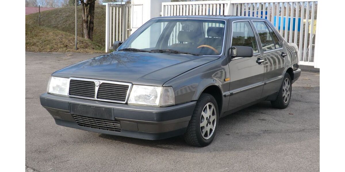 Lancia Thema 71.000 km 5.150 &euro; München 81927