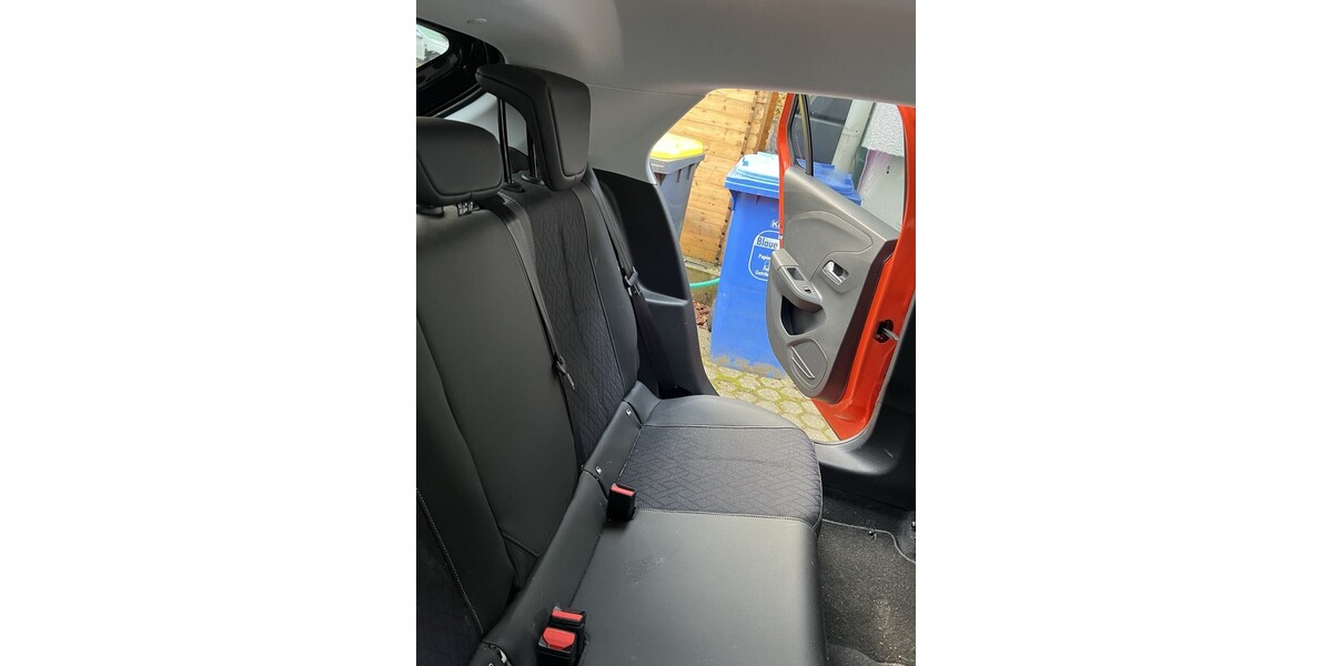 Opel Corsa E 42.300 km 15.500 € Bonn 53111