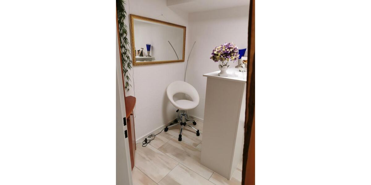 Gewerbeobjekt Lage - 470&euro; | Angebot:24966098