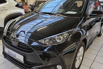 Toyota Yaris 16.215 km 17.890 € Paderborn-Elsen 33104