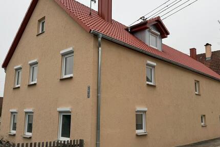 Haus Donauwörth - 7 Zimmer, 200 m&sup2;, 450.000&euro; | Angebot:26822168