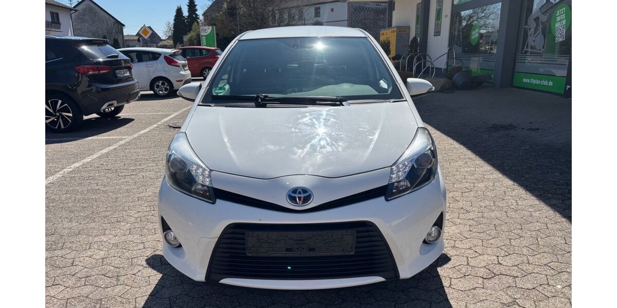 Toyota Yaris 193.000 km 6.999 &euro; Nohfelden O.t. Wolfersweiler 66625