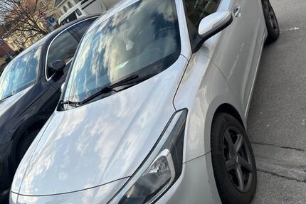 Hyundai i20 80.000 km 9.800 &euro; München 80802