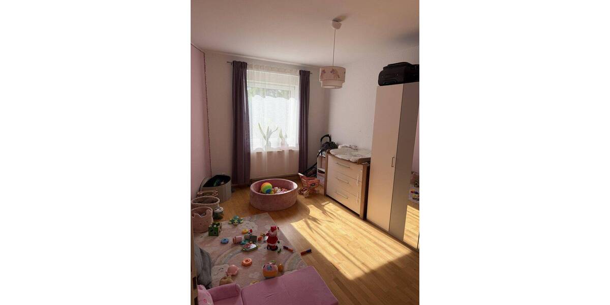 Etagenwohnung Köln Buchheim - 3 Zimmer, 80 m&sup2;, 940&euro; | Angebot:26831996