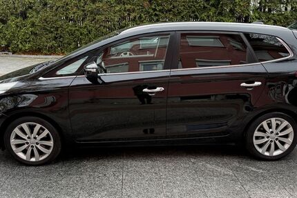 Kia Carens 166.000 km 8.980 &euro; München 81827