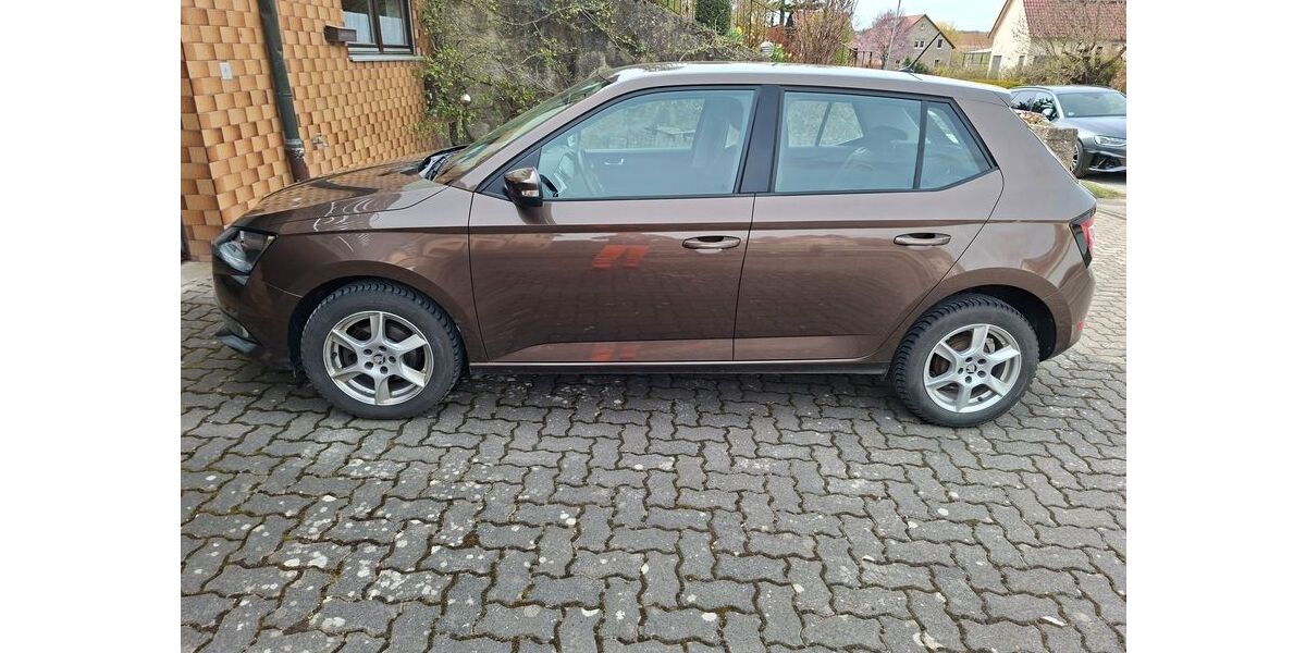 Skoda Fabia 44.953 km 10.600 &euro; Kirchheim/ OT Gaubüttelbrunn 97268