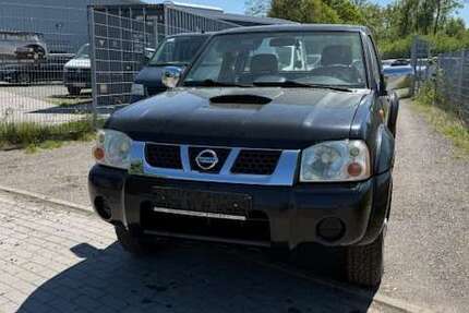 Nissan Pick Up 178.000 km 8.490 &euro; Salzhausen 21376