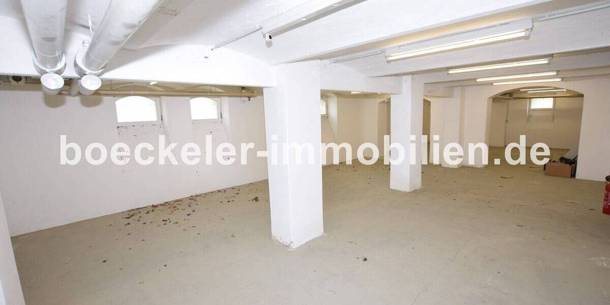 Gewerbeobjekt Schönebeck - 5 Zimmer, 484 m&sup2;, 2.915&euro; | Angebot:26929895