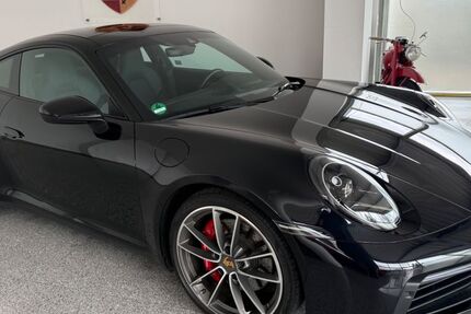 Porsche 992 25.870 km 136.980 &euro; Hallbergmoos 85399