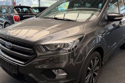 Ford Kuga 90.000 km 13.790 &euro; Minden 32425