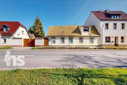 Haus Bad Lauchstädt - 4 Zimmer, 153 m&sup2;, 66.000&euro; | Angebot:26417656