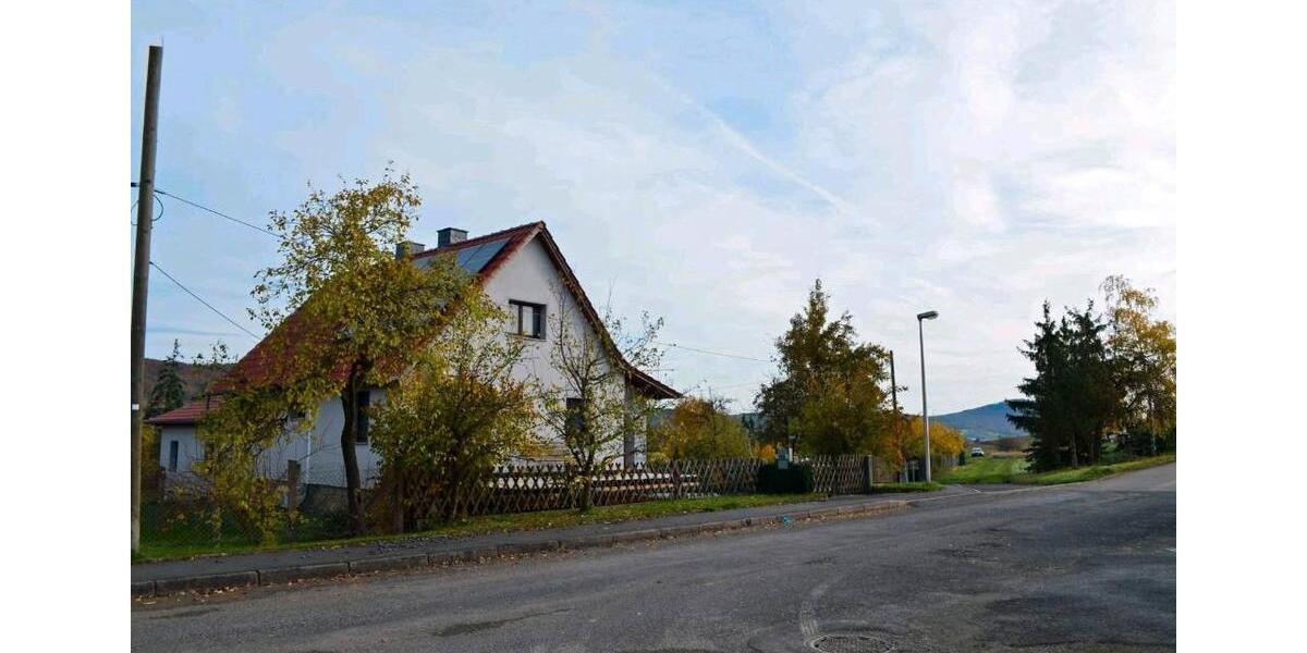Einfamilienhaus Römhild - 4 Zimmer, 85 m&sup2;, 161.900&euro; | Angebot:23231243