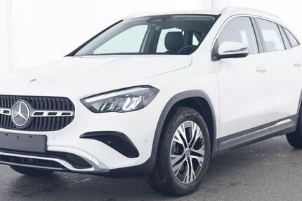 Mercedes-Benz GLA 180 7.500 km 36.490 &euro; Waren 17192