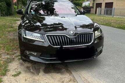 Skoda Superb 163.948 km 14.000 &euro; Petershagen 15370