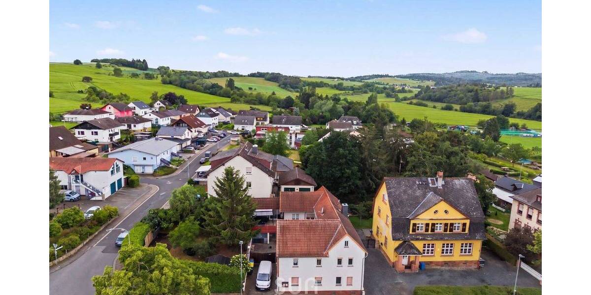 Einfamilienhaus Butzbach Fauerbach - 8 Zimmer, 232 m&sup2;, 410.000&euro; | Angebot:26797841