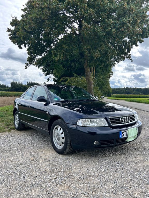 Audi A4 136.000 km 5.990 € Gauting 82131