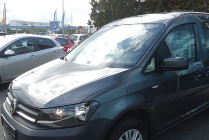 VW Caddy 272.209 km 9.499 &euro; Güstrow 18273